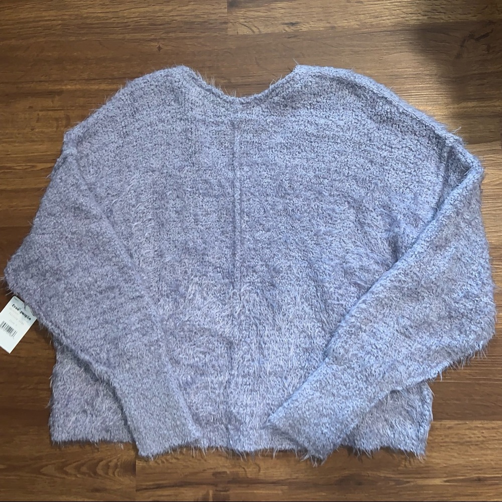 NWT Free People Icing V Pullover in Falling Star Fuzzy Sweater Size Small - Picture 10 of 10